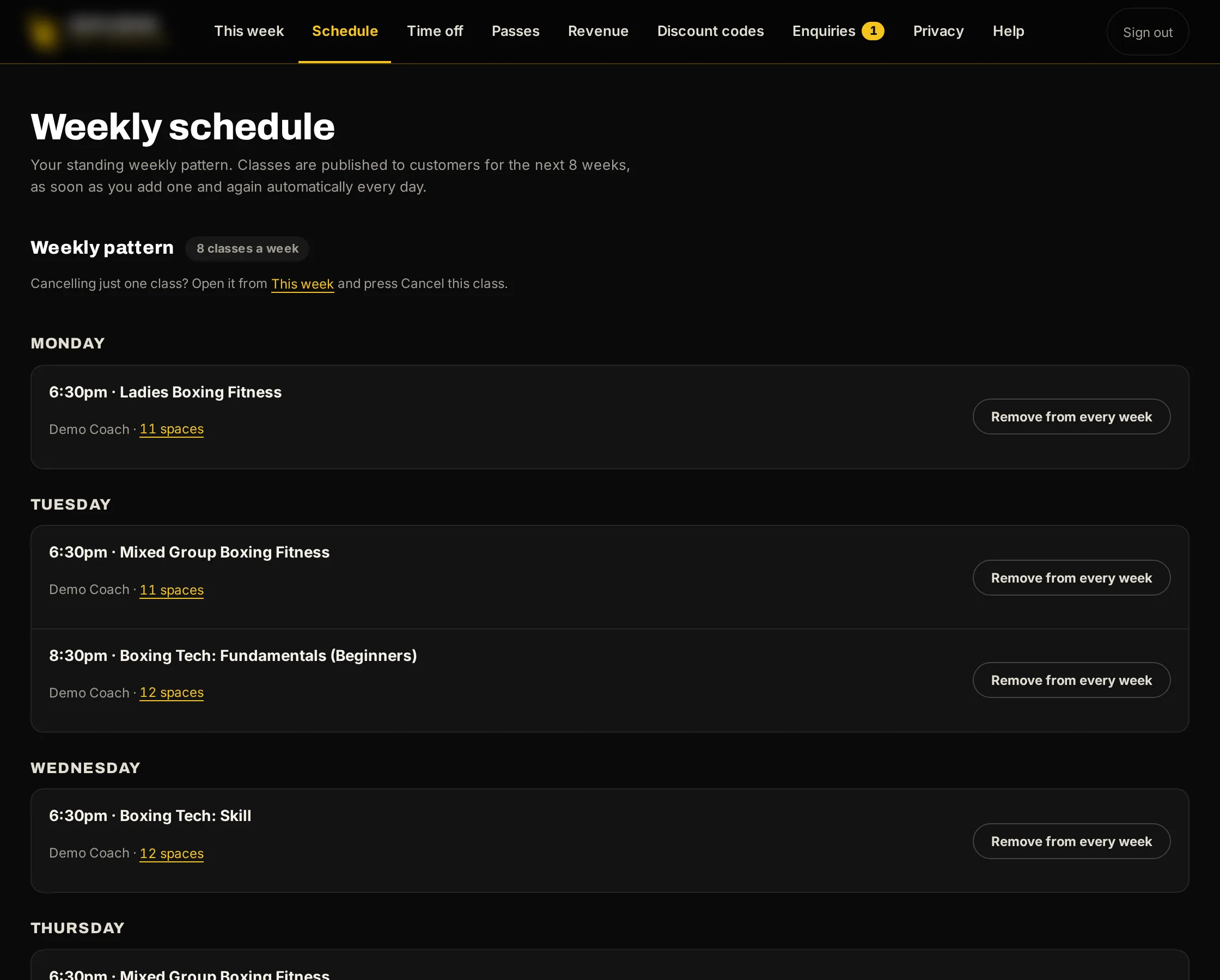 Sample data, the staff console: the weekly schedule, each day’s classes with their coach and spaces.